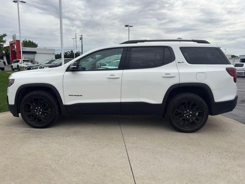 Summit White 2022 GMC Acadia AWD SLT