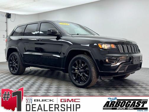 2022 Jeep Grand Cherokee Laredo