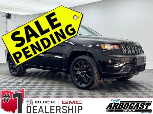 2022 Jeep Grand Cherokee Laredo