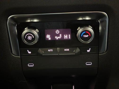 2026 GMC Yukon XL 4WD Elevation