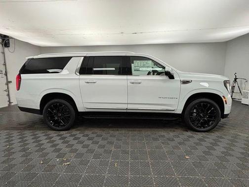 2026 GMC Yukon XL 4WD Elevation