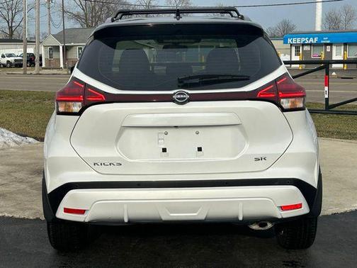 2024 Nissan Kicks SR