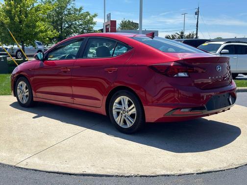 Scarlet Red Pearl 2020 Hyundai ELANTRA Value Edition