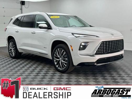 2025 Buick Enclave Avenir FWD