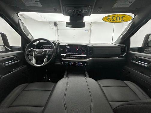 2025 GMC Sierra 2500 SLT