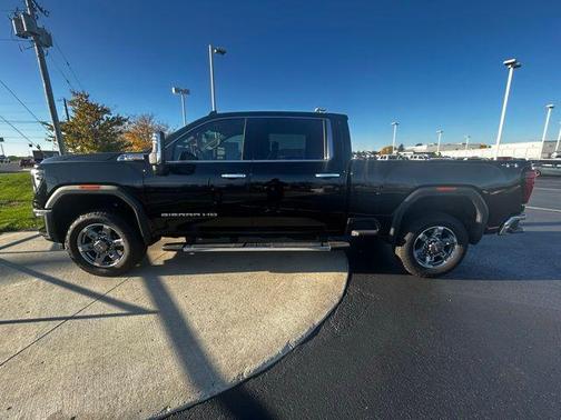 2025 GMC Sierra 2500 SLT