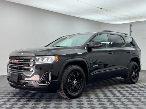 2023 GMC Acadia AWD AT4