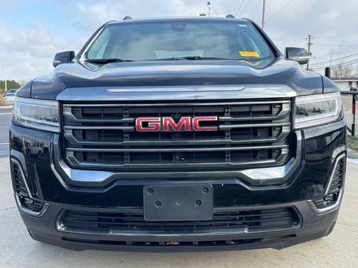 2023 GMC Acadia AWD AT4