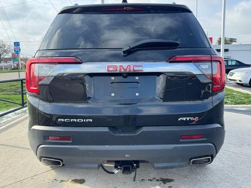 2023 GMC Acadia AWD AT4
