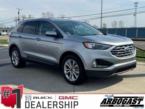 Iconic Silver Metallic 2024 Ford Edge Titanium