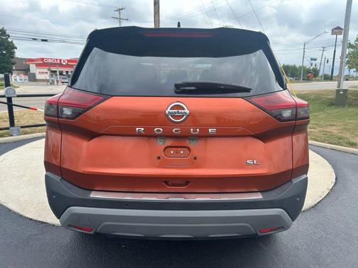 2021 Nissan Rogue SL