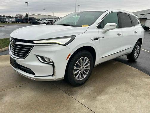 2023 Buick Enclave Essence FWD