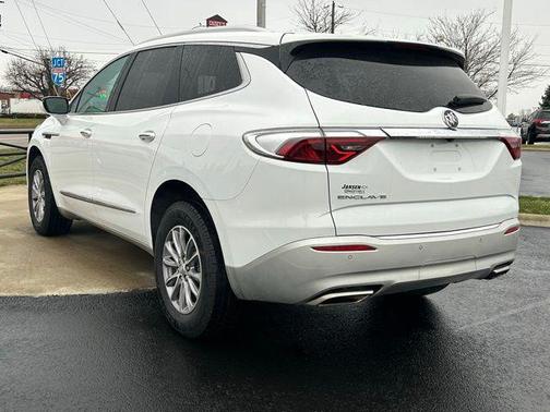 2023 Buick Enclave Essence FWD