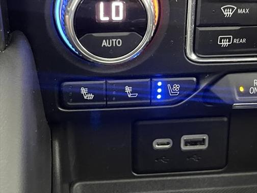2021 GMC Yukon XL 4WD AT4