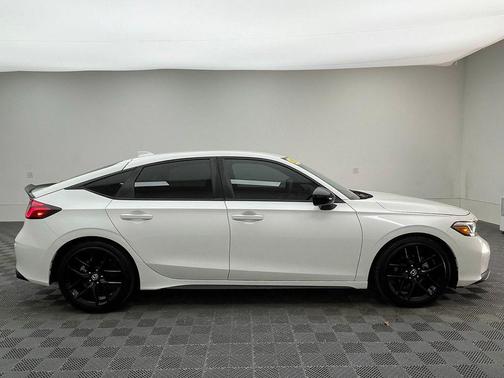 Platinum White Pearl 2025 Honda Civic Sport