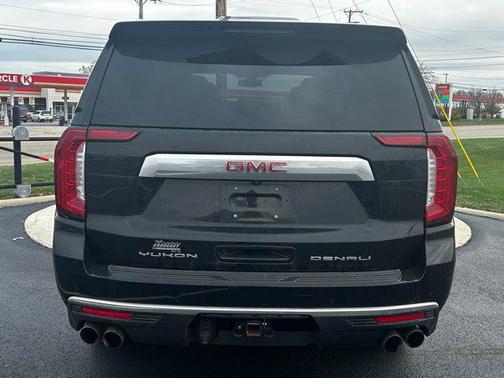 2022 GMC Yukon XL Denali
