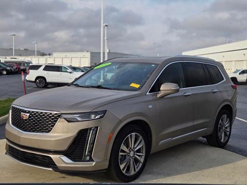 2022 Cadillac XT6 Premium Luxury FWD