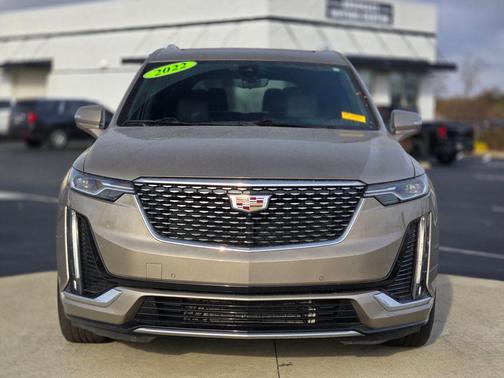 2022 Cadillac XT6 Premium Luxury FWD
