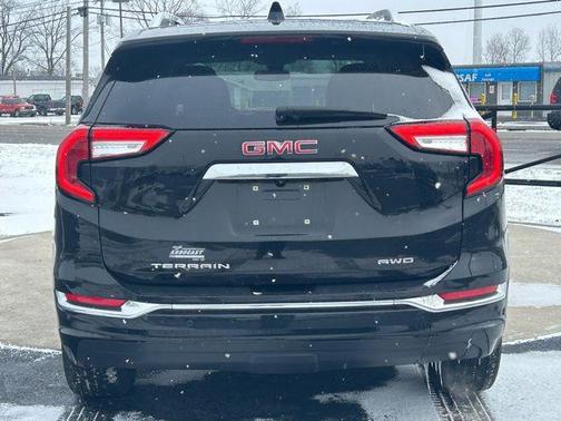 2022 GMC Terrain Denali