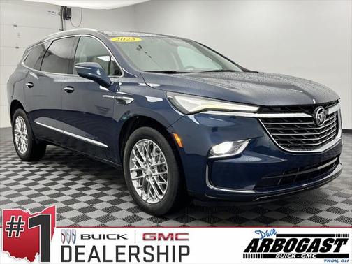 2023 Buick Enclave Essence AWD