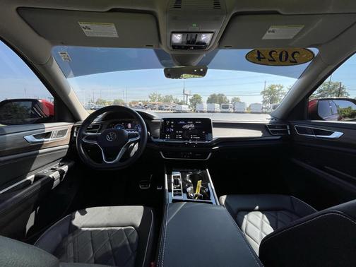 2024 Volkswagen Atlas 2.0T SEL Premium R-Line 4MOTION