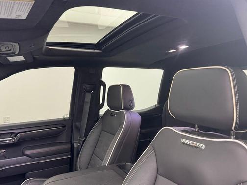 2025 GMC Sierra 1500 AT4X