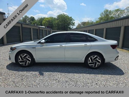 Opal White Pearl Effect 2023 Volkswagen Jetta 1.5T SEL