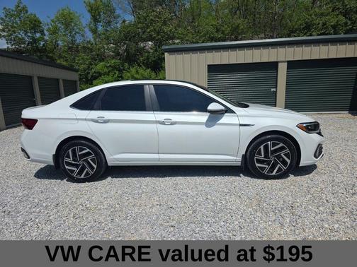 Opal White Pearl Effect 2023 Volkswagen Jetta 1.5T SEL