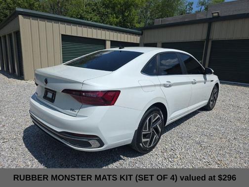 Opal White Pearl Effect 2023 Volkswagen Jetta 1.5T SEL