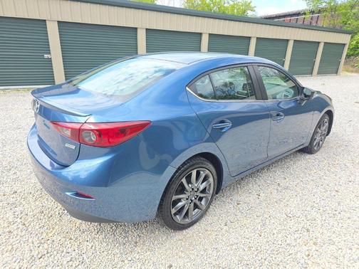 Eternal Blue Mica 2018 Mazda Mazda3 Touring