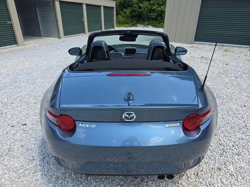 Blue Reflex Mica 2017 Mazda MX-5 Miata Grand Touring