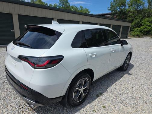 Platinum White Pearl 2023 Honda HR-V EX-L