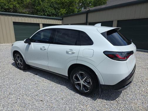 Platinum White Pearl 2023 Honda HR-V EX-L