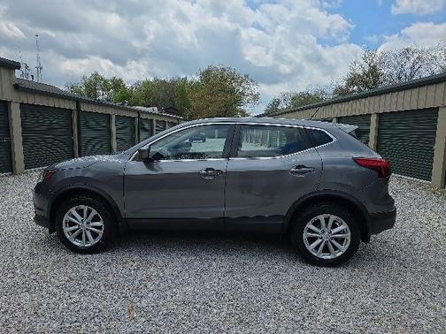 Gun Metallic 2018 Nissan Rogue Sport S