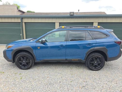 Geyser Blue 2024 Subaru Outback Wilderness