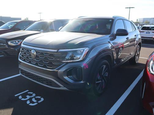 2024 Volkswagen Atlas Cross Sport 2.0T SE w/Technology