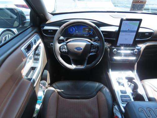 2022 Ford Explorer King Ranch