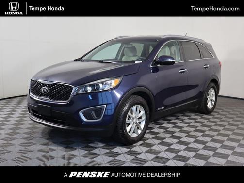 2017 Kia Sorento LX
