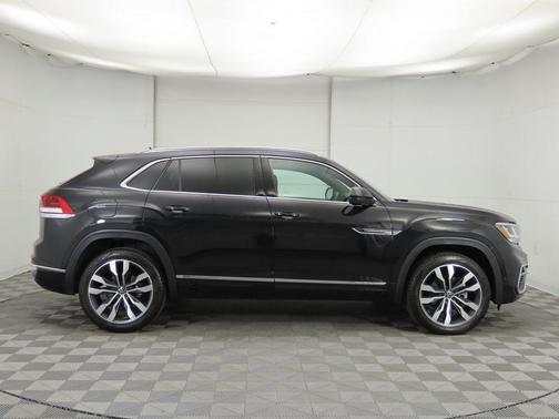 2023 Volkswagen Atlas Cross Sport 3.6L V6 SEL Premium R-Line