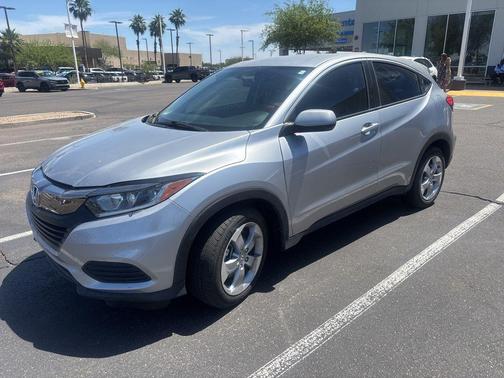 Silver Metallic 2021 Honda HR-V LX