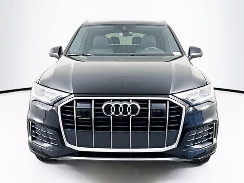 Night Black 2021 Audi Q7 45 Premium Plus