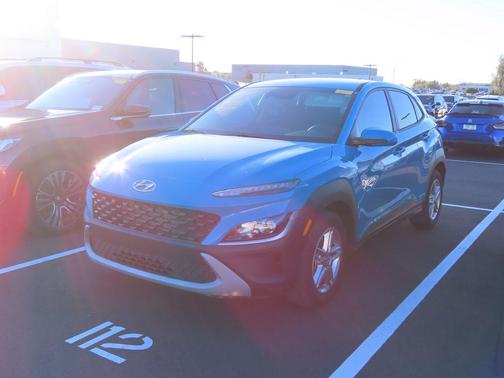 2023 Hyundai KONA SE