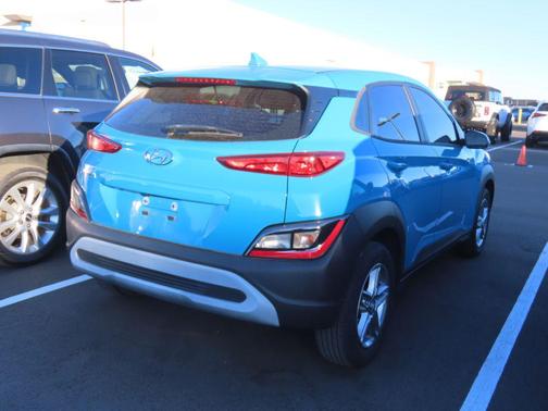 2023 Hyundai KONA SE