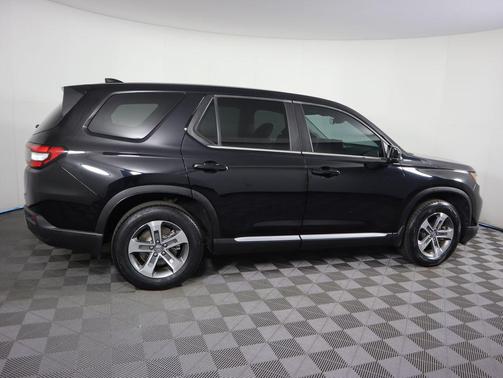 2023 Honda Pilot 2WD EX-L 7 Passenger