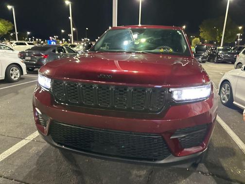 2023 Jeep Grand Cherokee Altitude