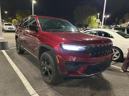 2023 Jeep Grand Cherokee Altitude