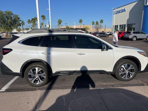 2022 Subaru Outback Touring