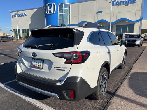 2022 Subaru Outback Touring