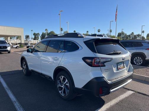 2022 Subaru Outback Touring