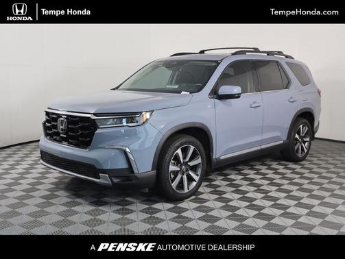 2023 Honda Pilot Touring 8-Passenger